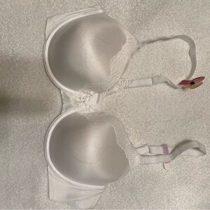 NWT Maiden form style 9404 comfort devotion, size 40D